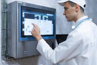 Comment les modules d'entrées/sorties intelligents facilitent-ils la maintenance prédictive ?